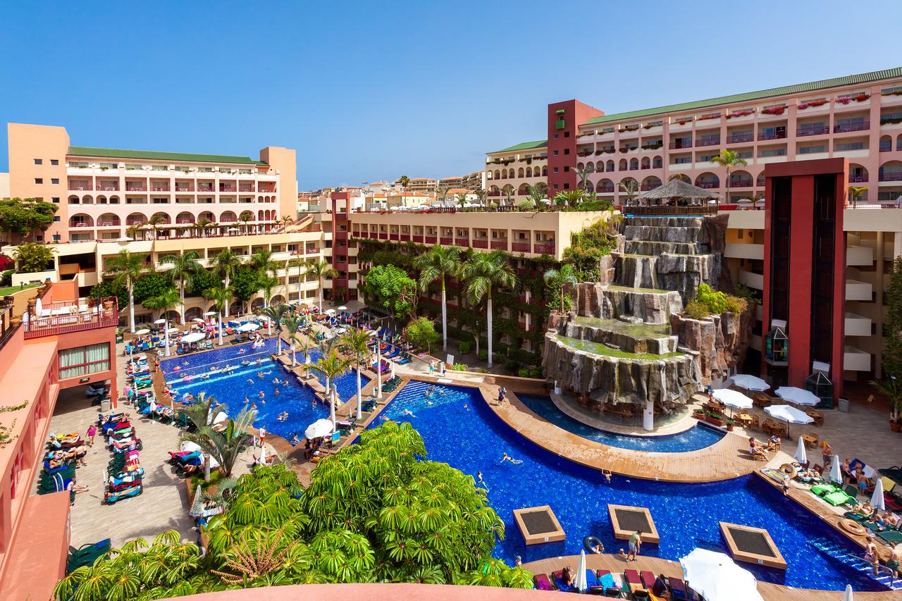 canrie__hotel.jpg
