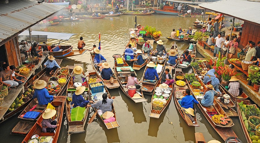 mercato galleggiante amphawa f