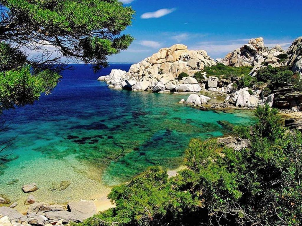 santa-teresa-di-gallura-IMAGE.jpg